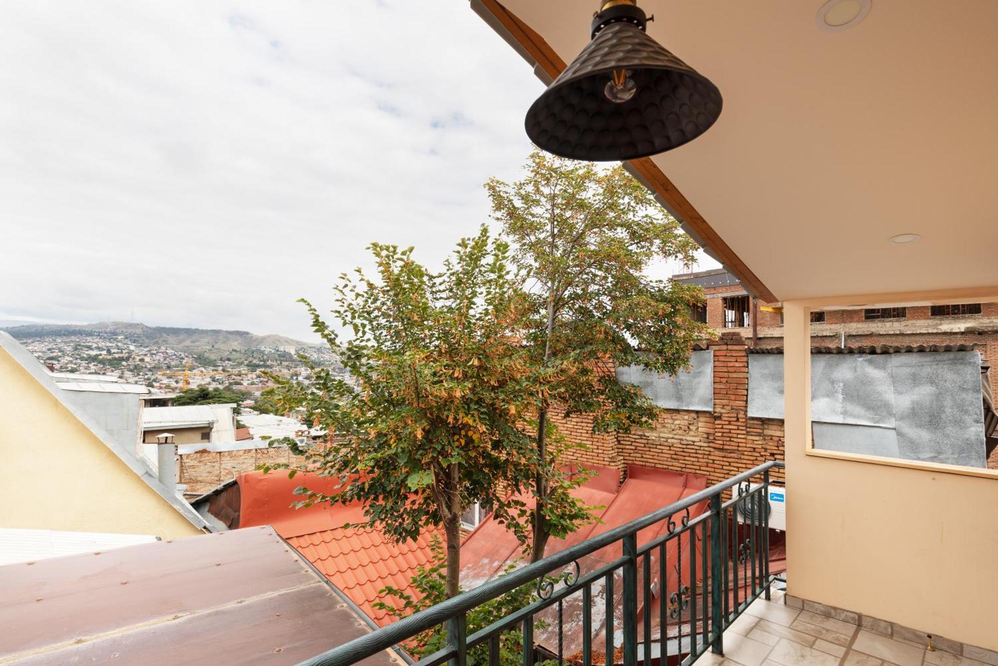 Apartments With Wine Cellar In Old Τυφλίδα Εξωτερικό φωτογραφία
