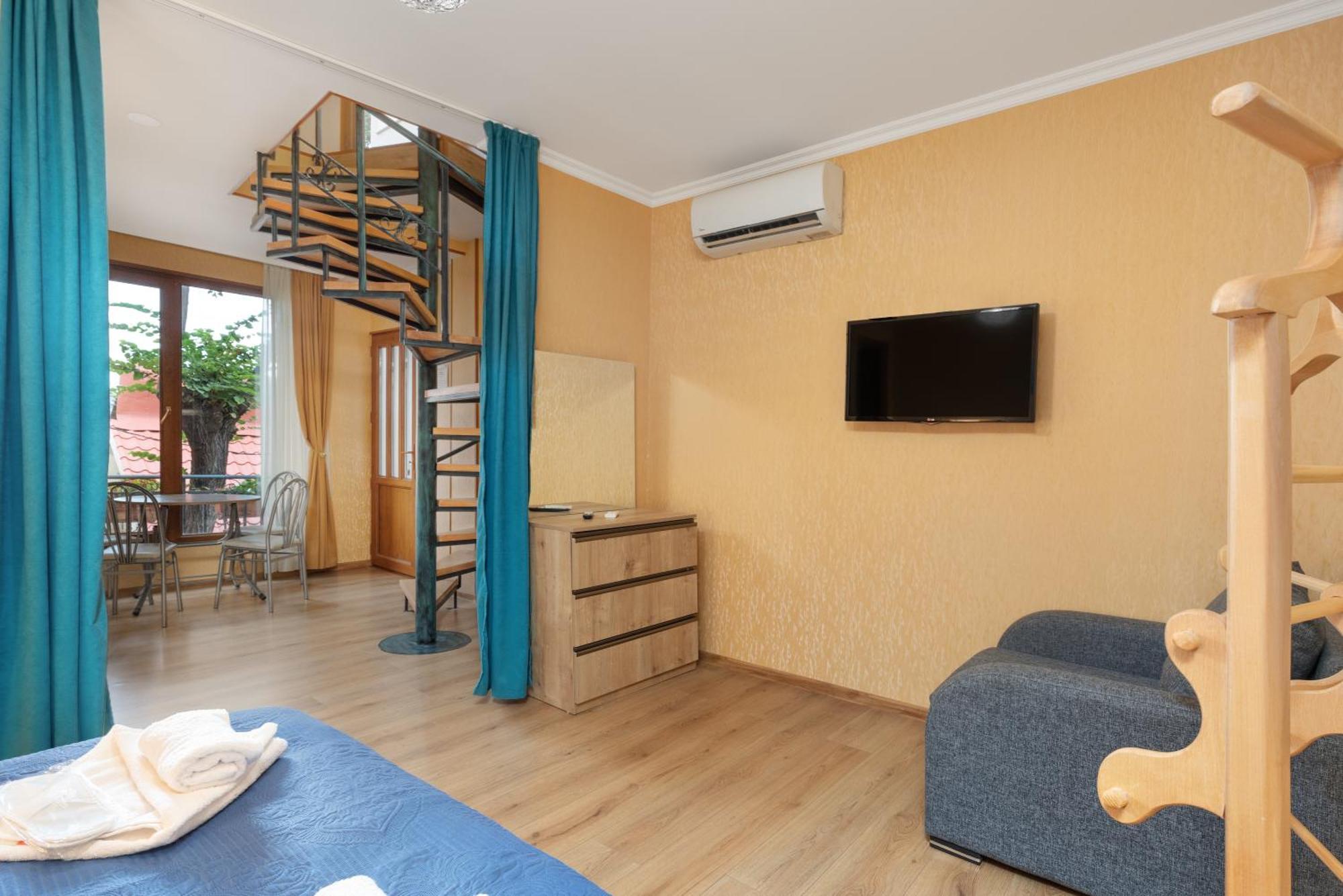 Apartments With Wine Cellar In Old Τυφλίδα Εξωτερικό φωτογραφία