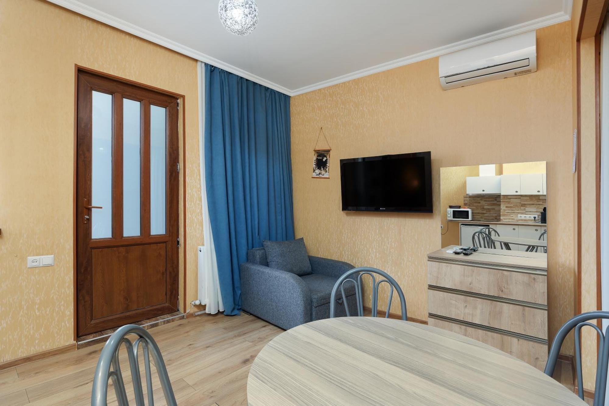 Apartments With Wine Cellar In Old Τυφλίδα Εξωτερικό φωτογραφία
