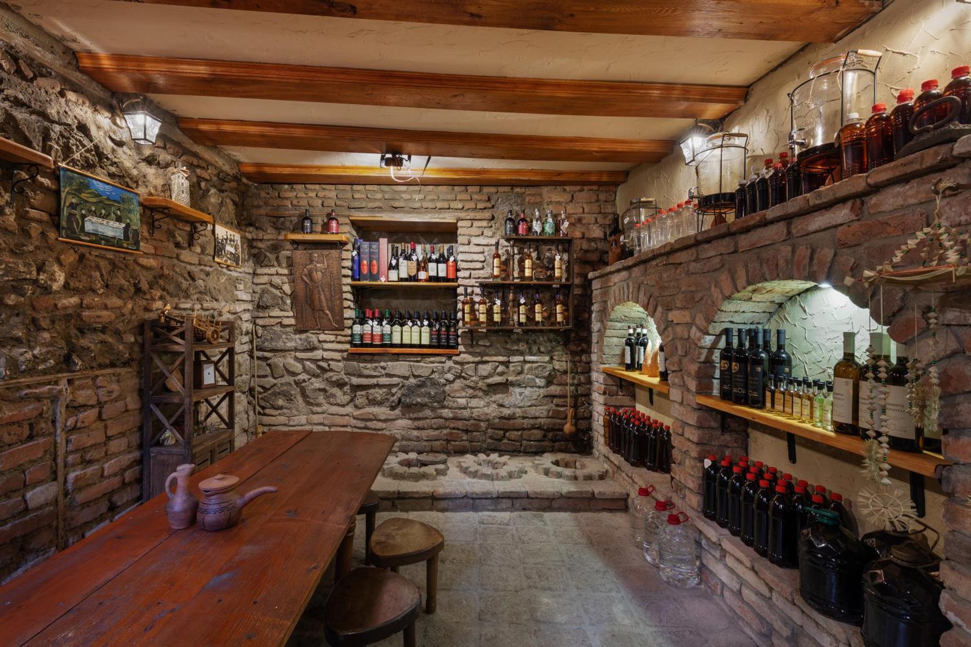Apartments With Wine Cellar In Old Τυφλίδα Εξωτερικό φωτογραφία