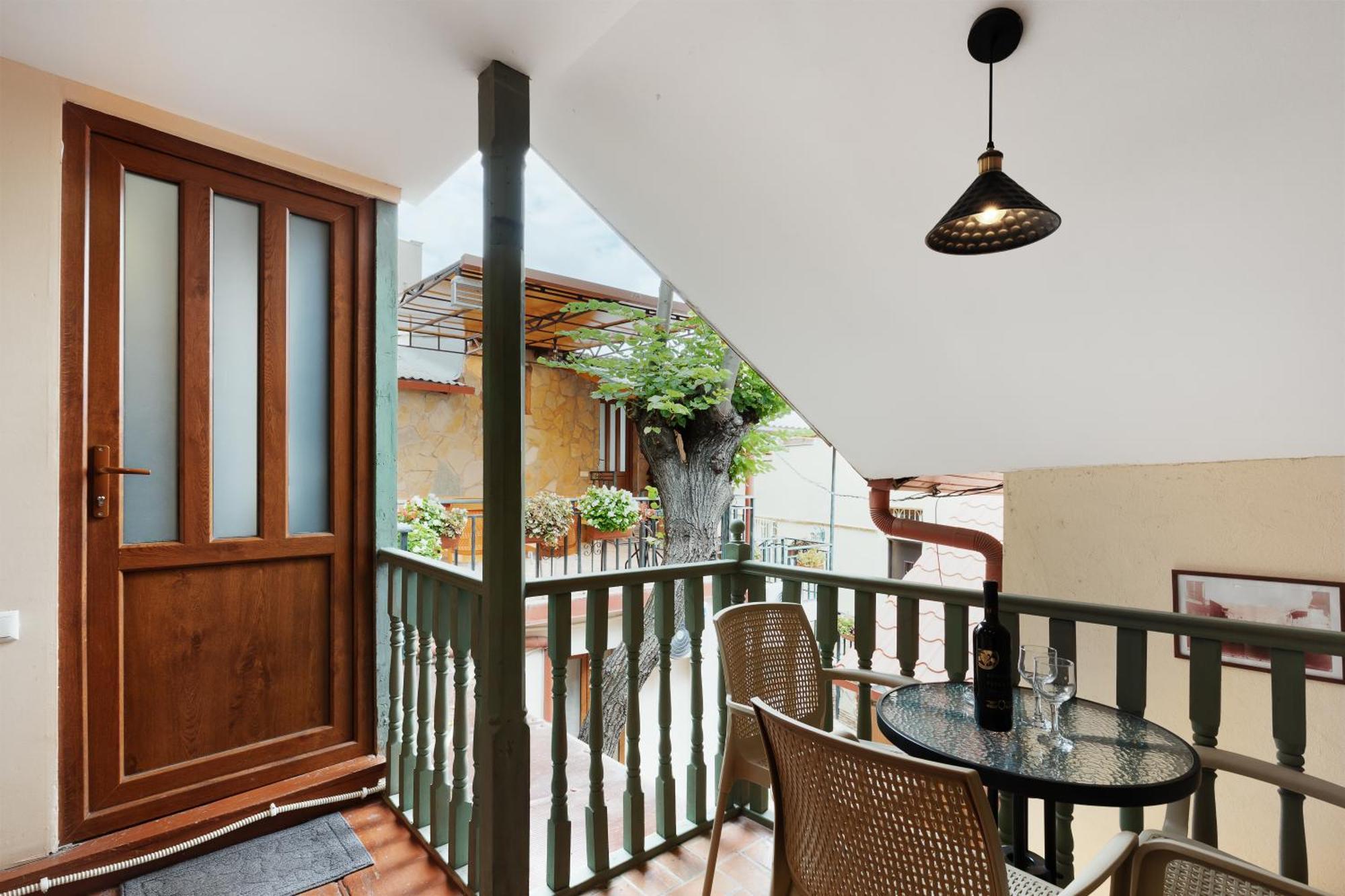 Apartments With Wine Cellar In Old Τυφλίδα Εξωτερικό φωτογραφία